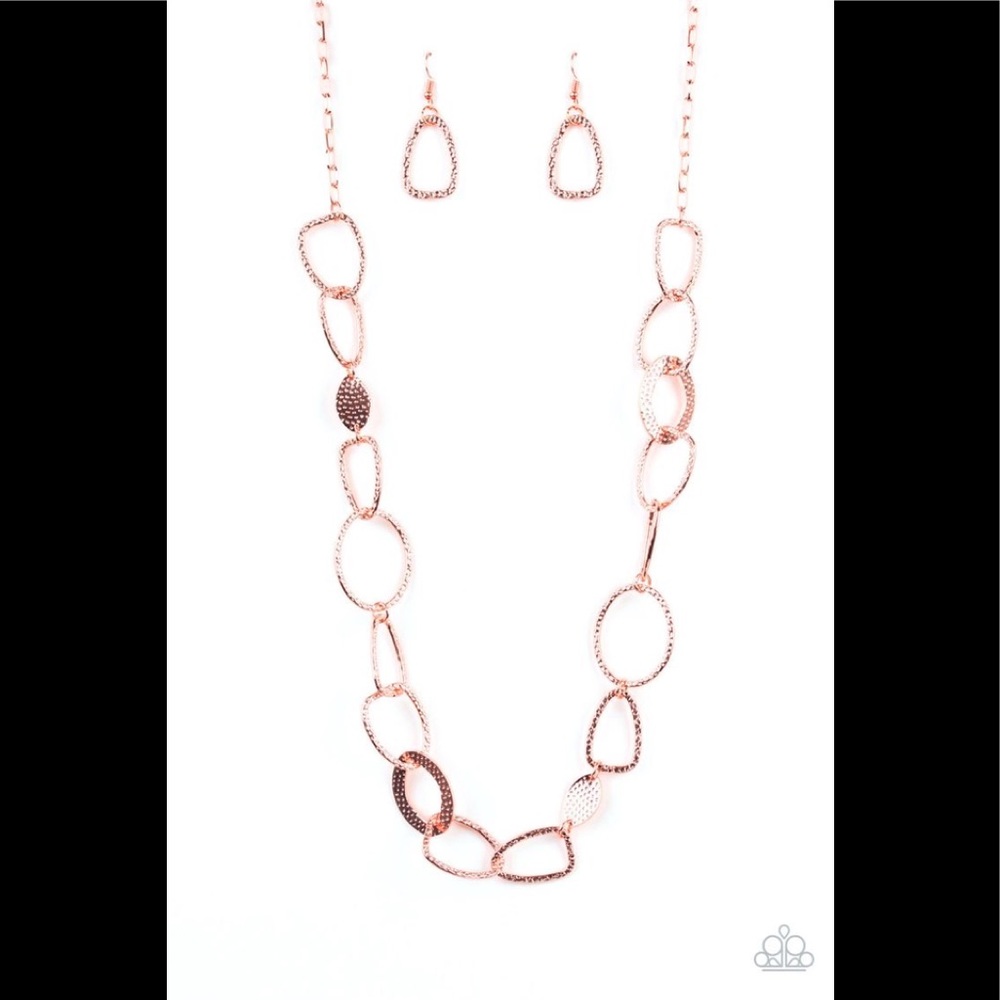 ✨3 for $10✨ Dark rose gold necklace